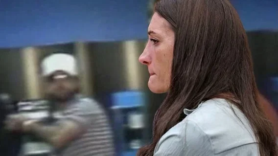lindsayclancy.png
